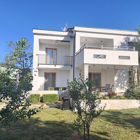 Apartments Grape Pirovac Εξωτερικό φωτογραφία