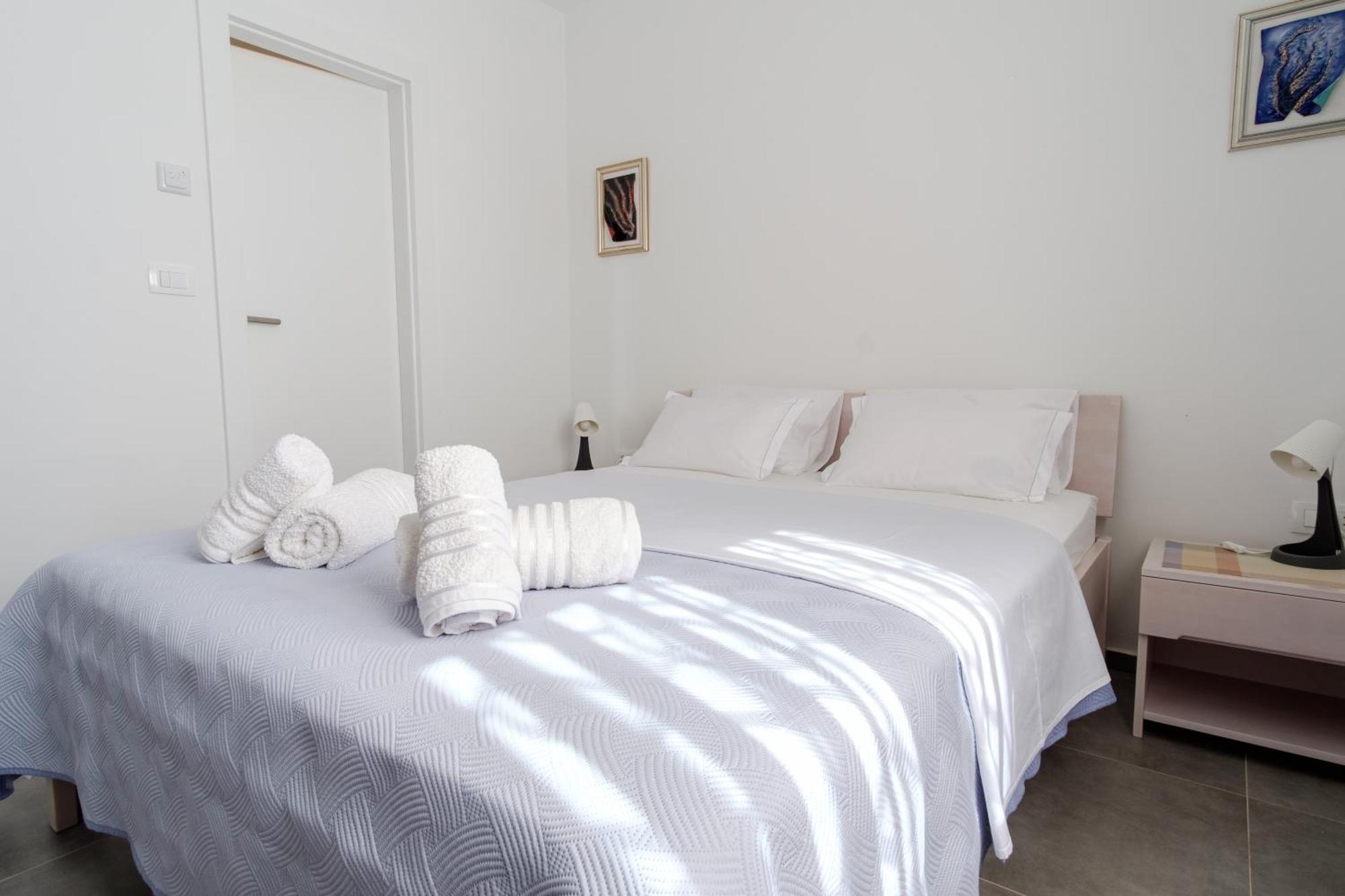 Apartments Grape Pirovac Εξωτερικό φωτογραφία